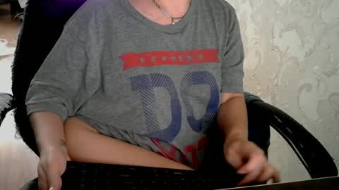 Snapshot of hotty_mary chatting on June 26, 4:44 pm Mary online show from June 26, 4:44 pm