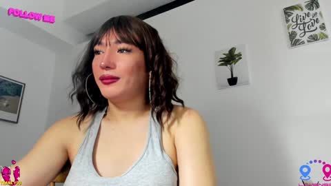 Snapshot of hottycrishinaxx chatting on January 10, 10:06 am crishinahotty online show from January 10, 10:06 am