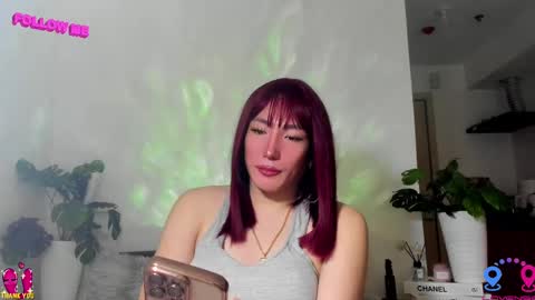 Snapshot of hottycrishinaxx chatting on February 13, 4:43 am crishinahotty online show from February 13, 4:43 am