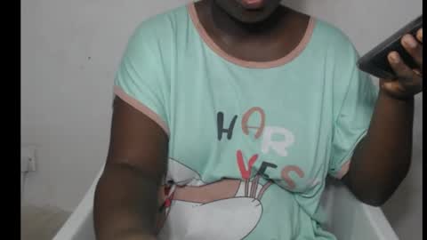 Snapshot of hottylissa1 chatting on September 19, 7:47 pm hottylissa1 online show from September 19, 7:47 pm