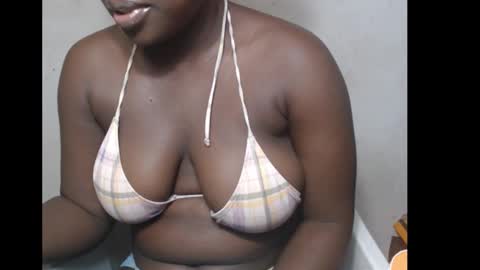 hottylissa1 online show from December 4, 8:28 pm