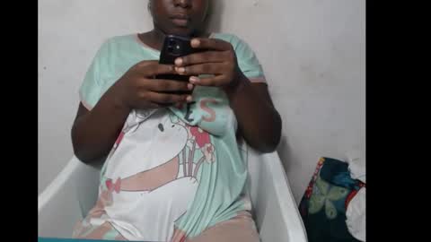 hottylissa1 online show from December 14, 9:30 pm