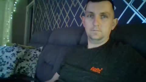 Snapshot of hotuk86 chatting on January 28, 9:08 pm hotuk86 online show from January 28, 9:08 pm