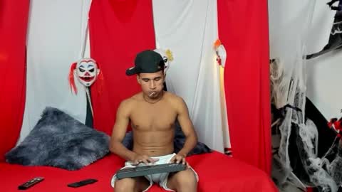 hotvain_cum23 online show from October 14, 7:58 pm