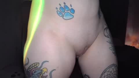 Lili Vixen online show from April 19, 4:45 am