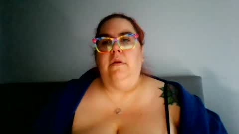 Snapshot of hotwife4685 chatting on June 30, 3:35 pm hotwife4685 online show from June 30, 3:35 pm