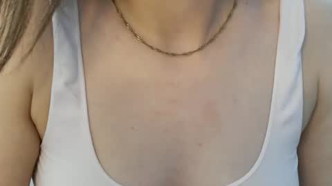 Hotwixx online show from April 22, 3:24 pm