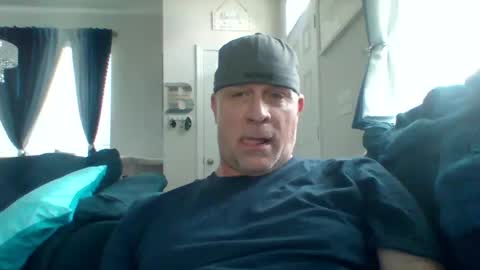 Snapshot of hotyummycock69 chatting on September 27, 2:33 pm hotyummycock69 online show from September 27, 2:33 pm