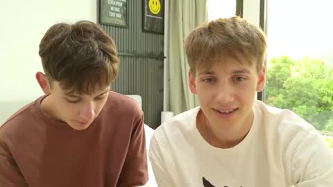 howardkottam online show from October 15, 10:59 am