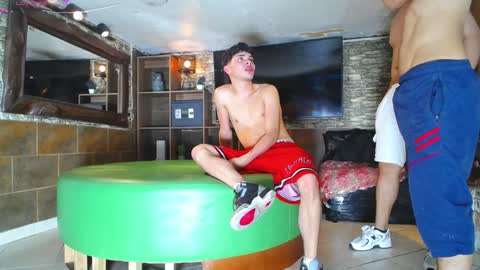 HOWENTS online show from December 28, 3:47 am