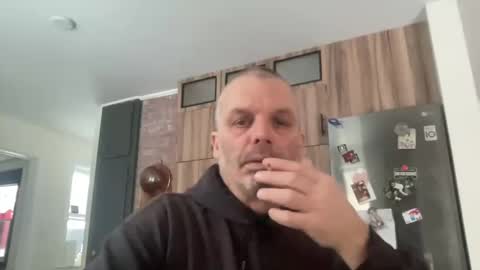 howlingatnothing online show from December 25, 8:17 pm