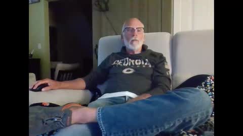 Snapshot of hp58 chatting on December 2, 2:31 am hp58 online show from December 2, 2:31 am