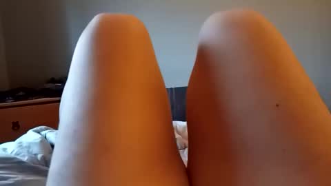 Snapshot of hrnybbwgurrll1993 chatting on December 19, 3:41 pm hrnybbwgurrll1993 online show from December 19, 3:41 pm