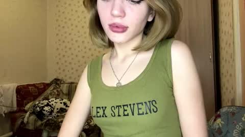 hsiuscherich online show from November 28, 10:07 am