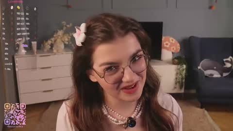 Diane online show from November 29, 7:17 pm