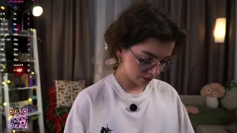 Diane online show from April 15, 7:21 pm