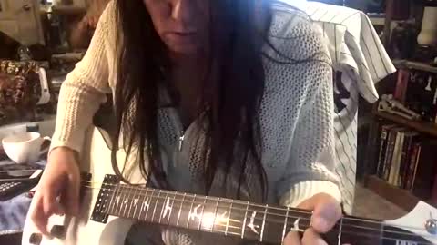 Snapshot of hubertcomberdale chatting on January 1, 12:11 am Hubert Cumberdale online show from January 1, 12:11 am