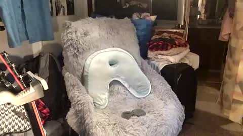 Snapshot of hubertcomberdale chatting on September 16, 6:09 pm Hubert Cumberdale online show from September 16, 6:09 pm