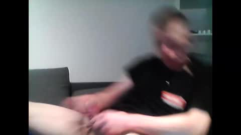 hubikush22 online show from December 11, 4:20 pm