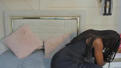 huddah online show from January 14, 2:32 pm