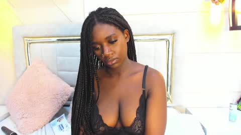 huddah online show from February 15, 2:22 pm