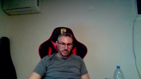 Snapshot of huge__cumshot chatting on March 10, 6:57 pm huge__cumshot online show from March 10, 6:57 pm