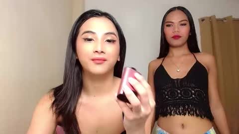 Snapshot of hugeasiancockandrea chatting on December 1, 5:35 pm drea  online show from December 1, 5:35 pm