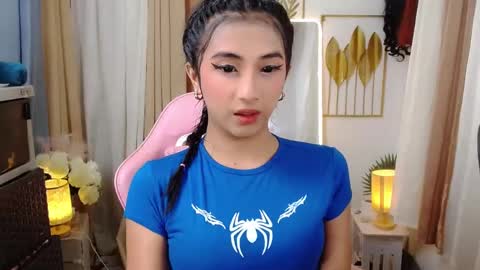 Snapshot of hugeasiancockandrea chatting on March 7, 3:39 pm drea  online show from March 7, 3:39 pm