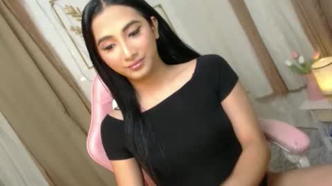 Snapshot of hugeasiancockandrea chatting on September 30, 6:02 pm drea  online show from September 30, 6:02 pm