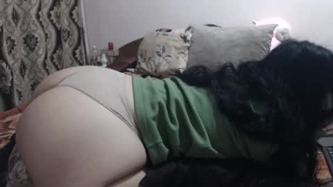 hugeassdevil online show from November 20, 8:03 am