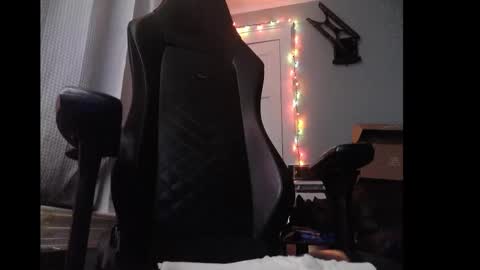 9InchClub online show from March 1, 6:35 am