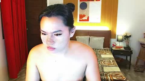 nathalie online show from November 16, 10:15 pm