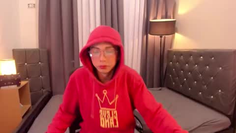 hugecock_pretty714250 online show from December 1, 5:56 am