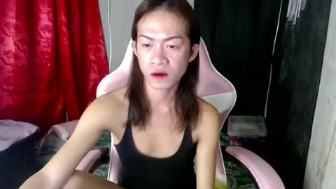 hugecockanna online show from January 29, 5:13 pm