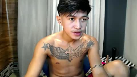 hugecockchristian online show from October 30, 9:00 am