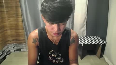 hugecockchristian online show from December 15, 1:04 pm