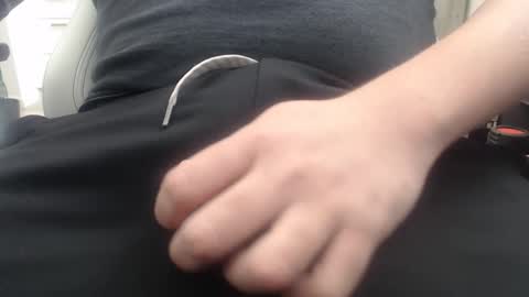 Snapshot of hugecockhandler24 chatting on February 9, 12:28 am J online show from February 9, 12:28 am