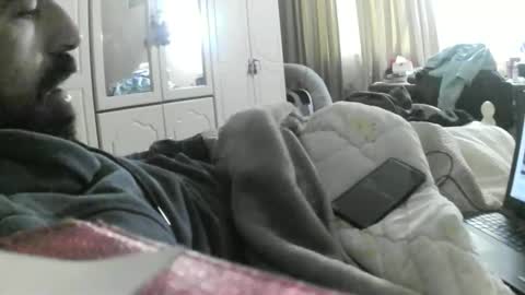 hugeveiny online show from March 26, 7:25 am