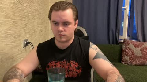 Hugo online show from March 31, 5:02 pm