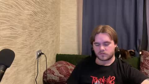 Hugo online show from April 23, 9:06 pm