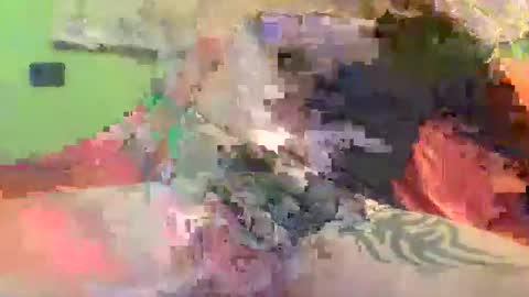 Snapshot of hugo_theboss_ chatting on February 6, 7:24 am hugo_theboss_ online show from February 6, 7:24 am