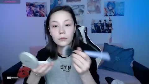 Snapshot of hugomin chatting on December 23, 5:49 am HugoMin online show from December 23, 5:49 am