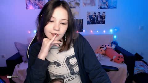 Snapshot of hugomin chatting on January 5, 3:53 am HugoMin online show from January 5, 3:53 am