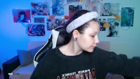 HugoMin online show from November 7, 2:33 am