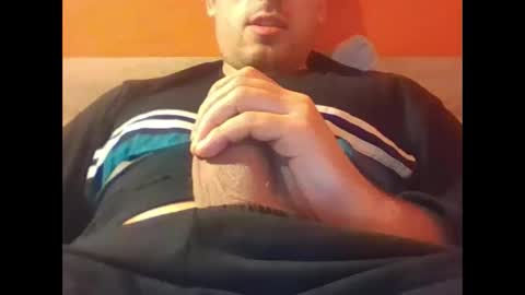 Snapshot of hugothewood1001 chatting on December 28, 7:54 pm hugothewood1001 online show from December 28, 7:54 pm