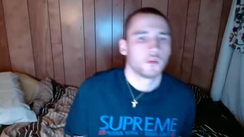 hugsankisses online show from November 30, 7:56 am