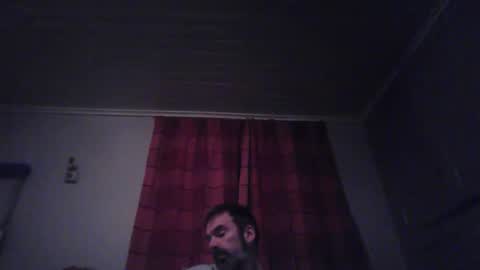 Snapshot of hula_hoops chatting on December 2, 10:27 pm hula_hoops online show from December 2, 10:27 pm