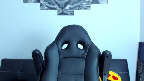 Eli online show from December 2, 11:56 am