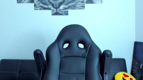 Eli online show from January 14, 2:40 am