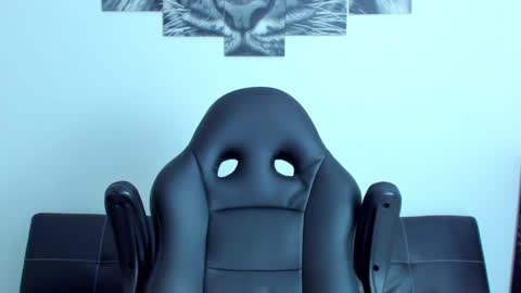 Eli online show from February 8, 12:49 am